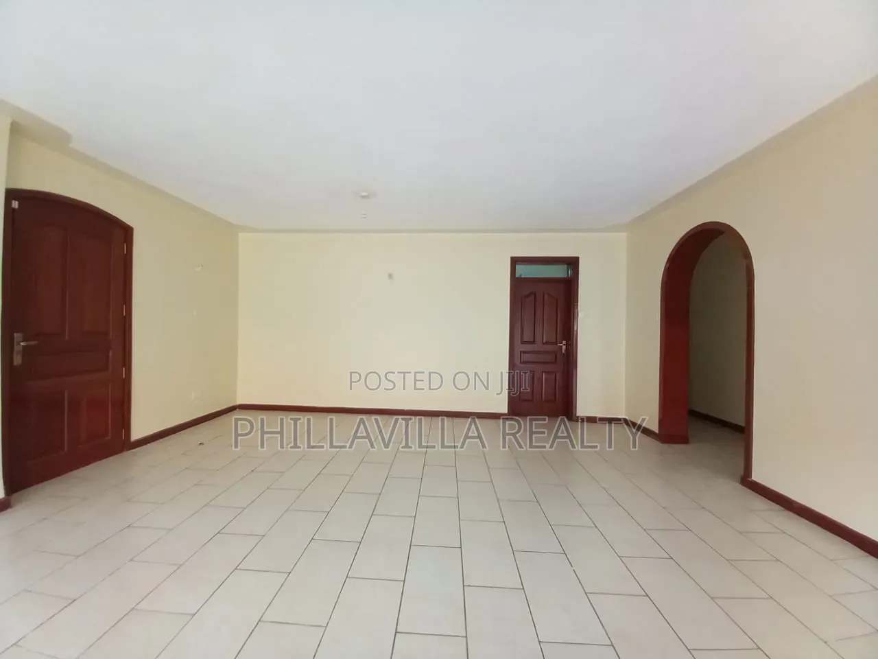 3bdrm Apartment in Raphta Road Area for rent