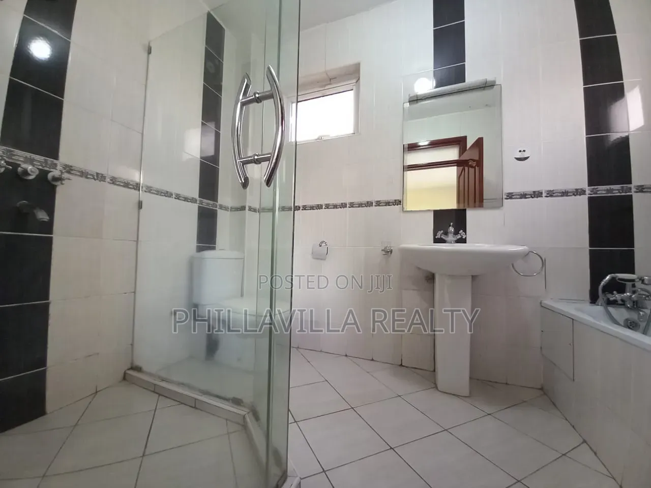 3bdrm Apartment in Raphta Road Area for rent