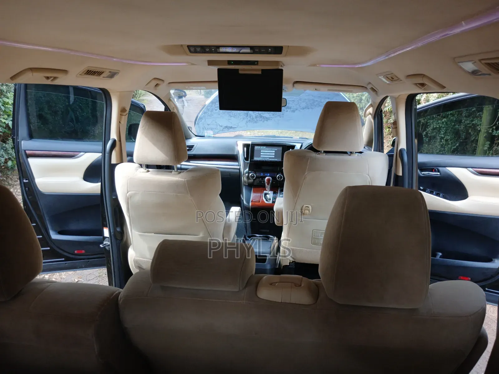 Toyota Vellfire Z 2.5 FWD 8-Seater 2015 Black
