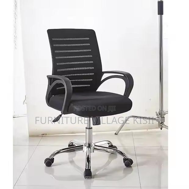 Office Chair; Ergonomic Black Mesh Task Chair - thumbnail 10