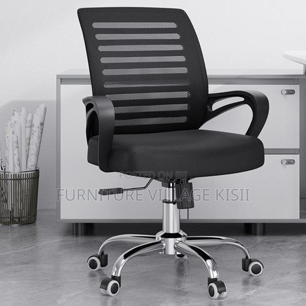 Office Chair; Ergonomic Black Mesh Task Chair - thumbnail 12