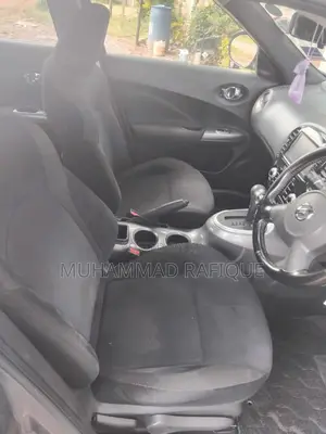 Nissan Juke SL 4dr Hatchback AWD (1.6L 4cyl Turbo CVT) 2014 Gray