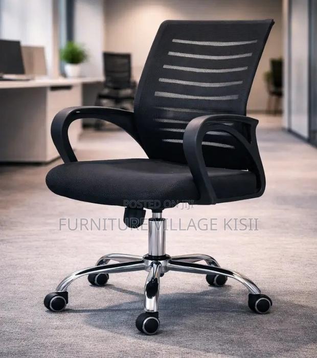 Office Chair; Ergonomic Black Mesh Task Chair - thumbnail 6
