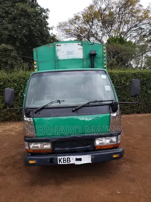 Mitsubishi Canter 2000 Green