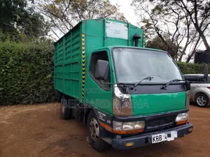 Mitsubishi Canter 2000 Green