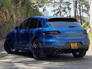 Porsche Macan S 2016 Blue