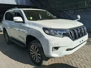Toyota Land Cruiser Prado 2019 White