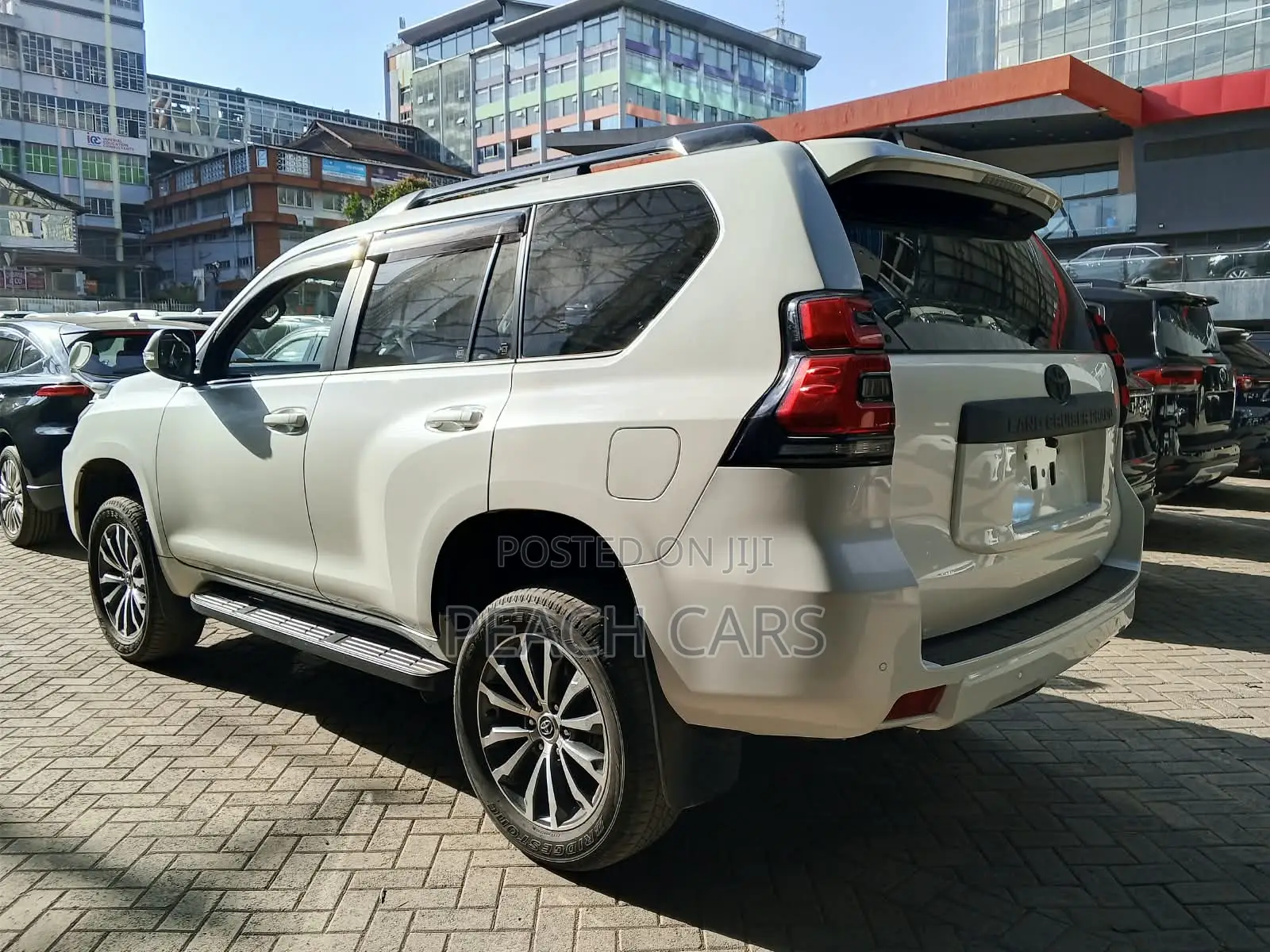 Toyota Land Cruiser Prado 2019 White