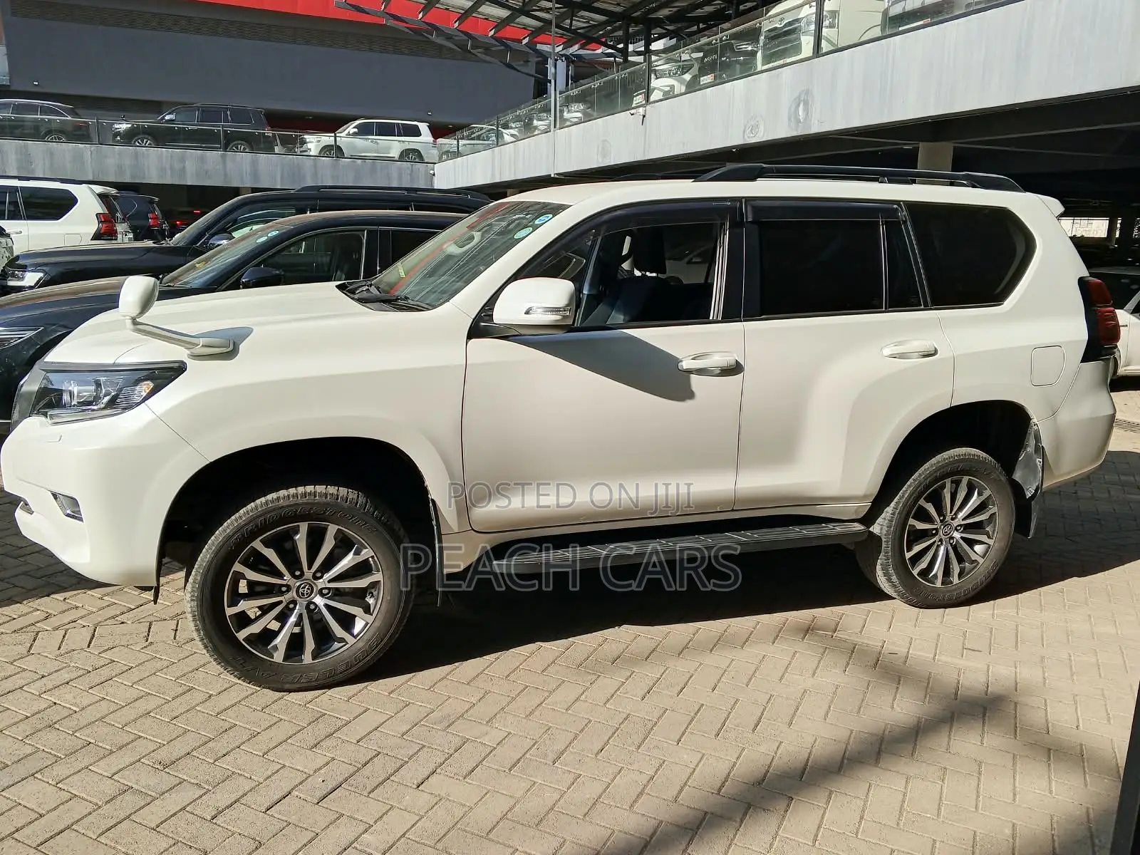 Toyota Land Cruiser Prado 2019 White