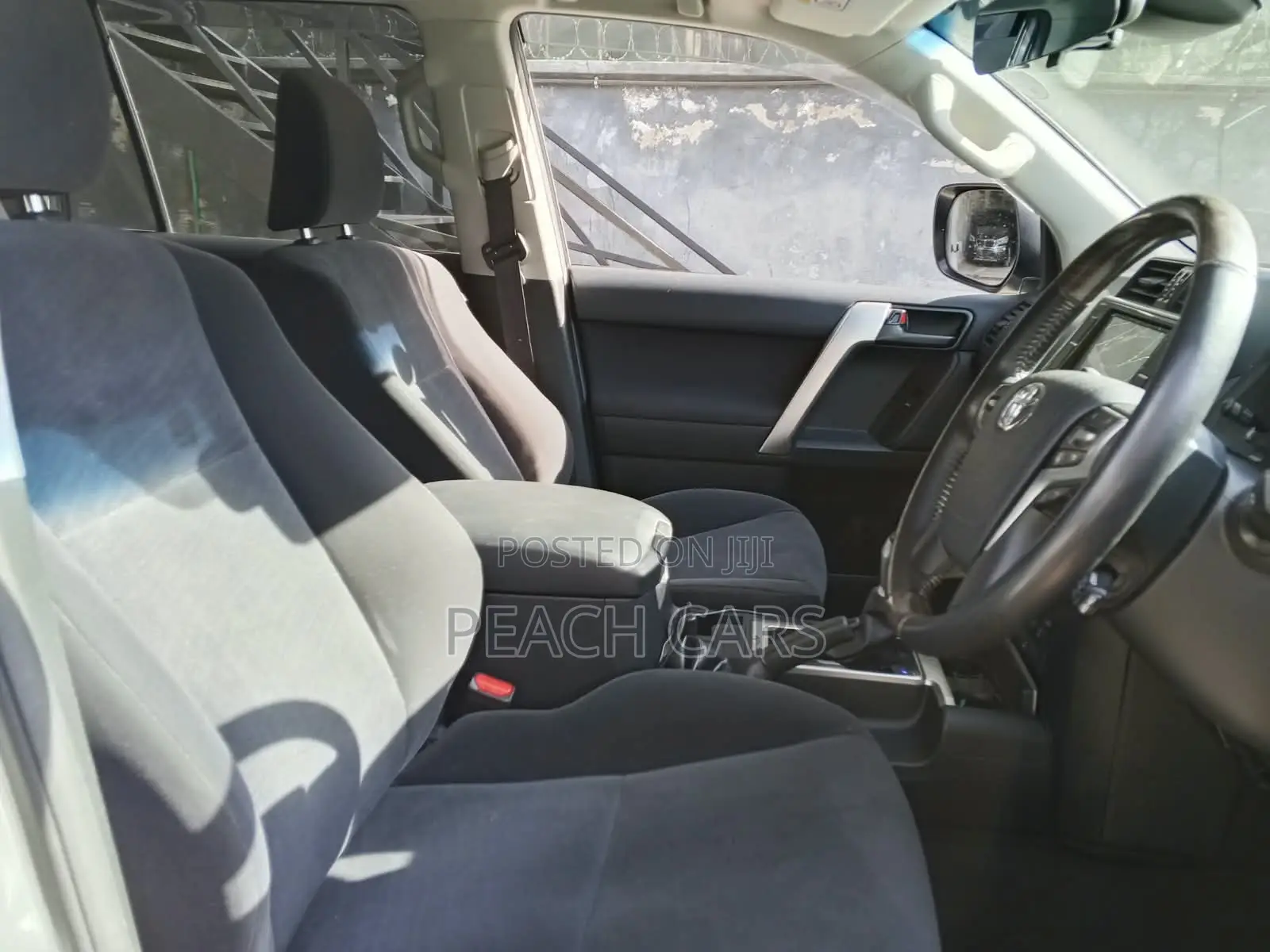 Toyota Land Cruiser Prado 2019 White