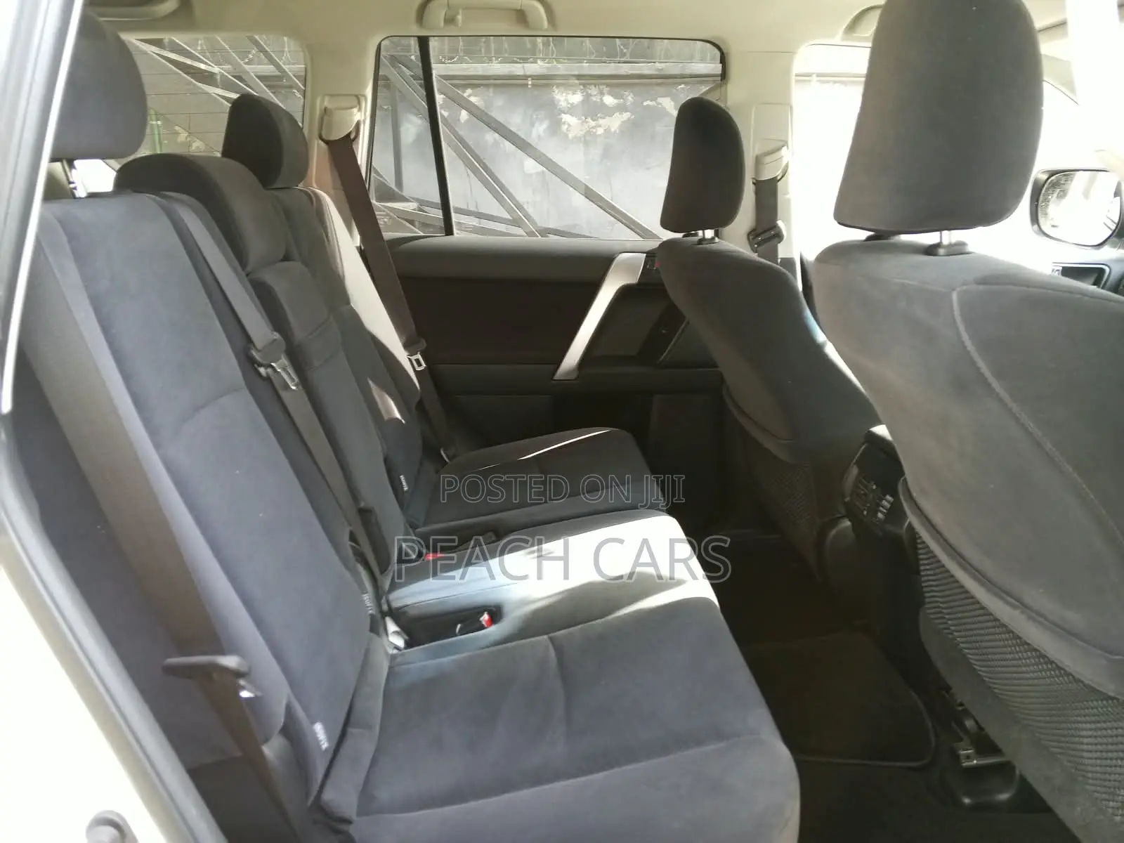 Toyota Land Cruiser Prado 2019 White