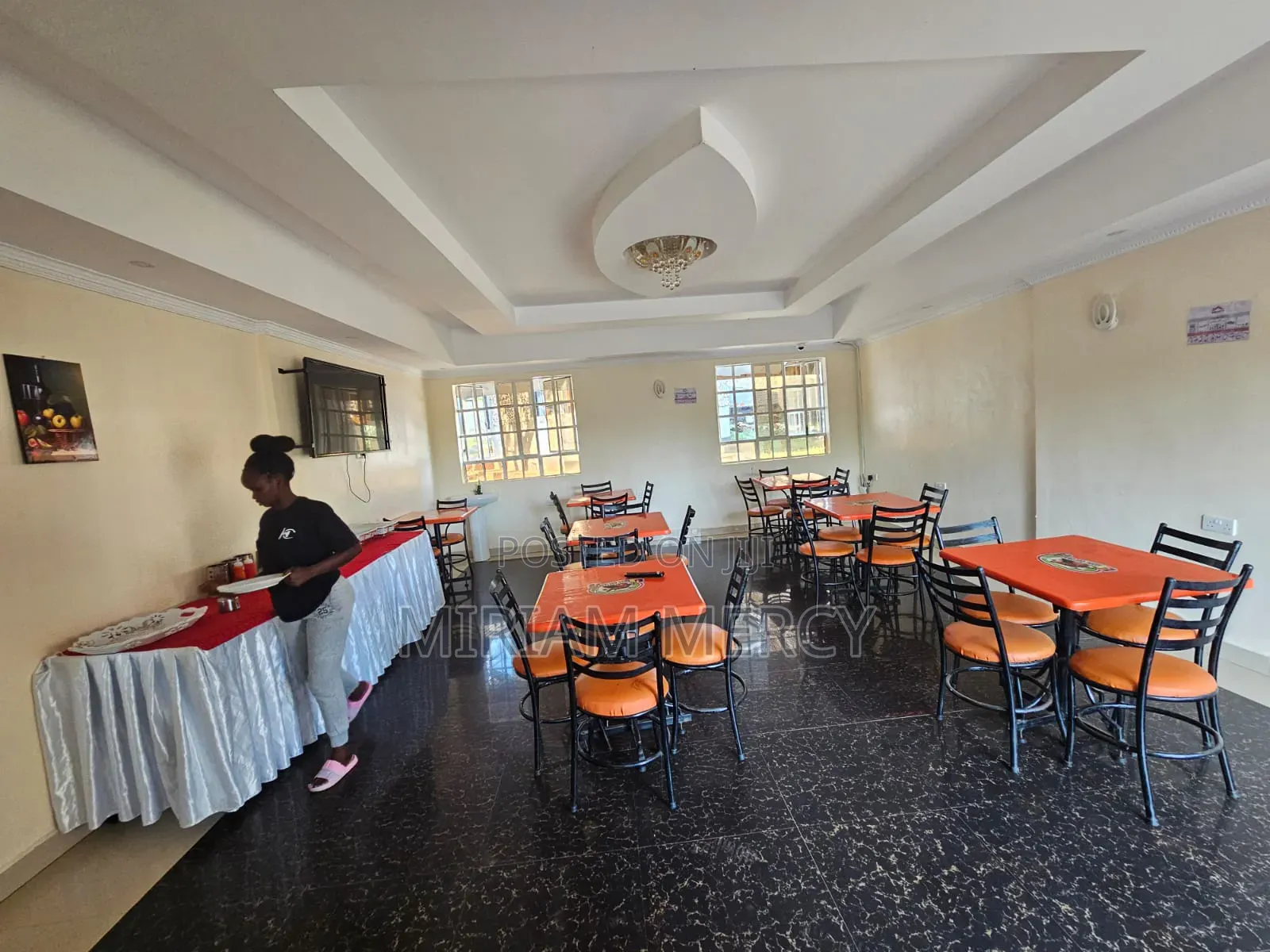 Magnificent Commercial Hotel