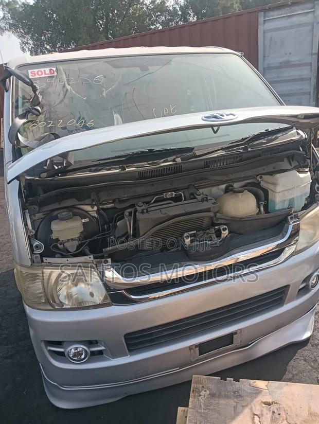 Half Cut Toyota 7L - thumbnail 2