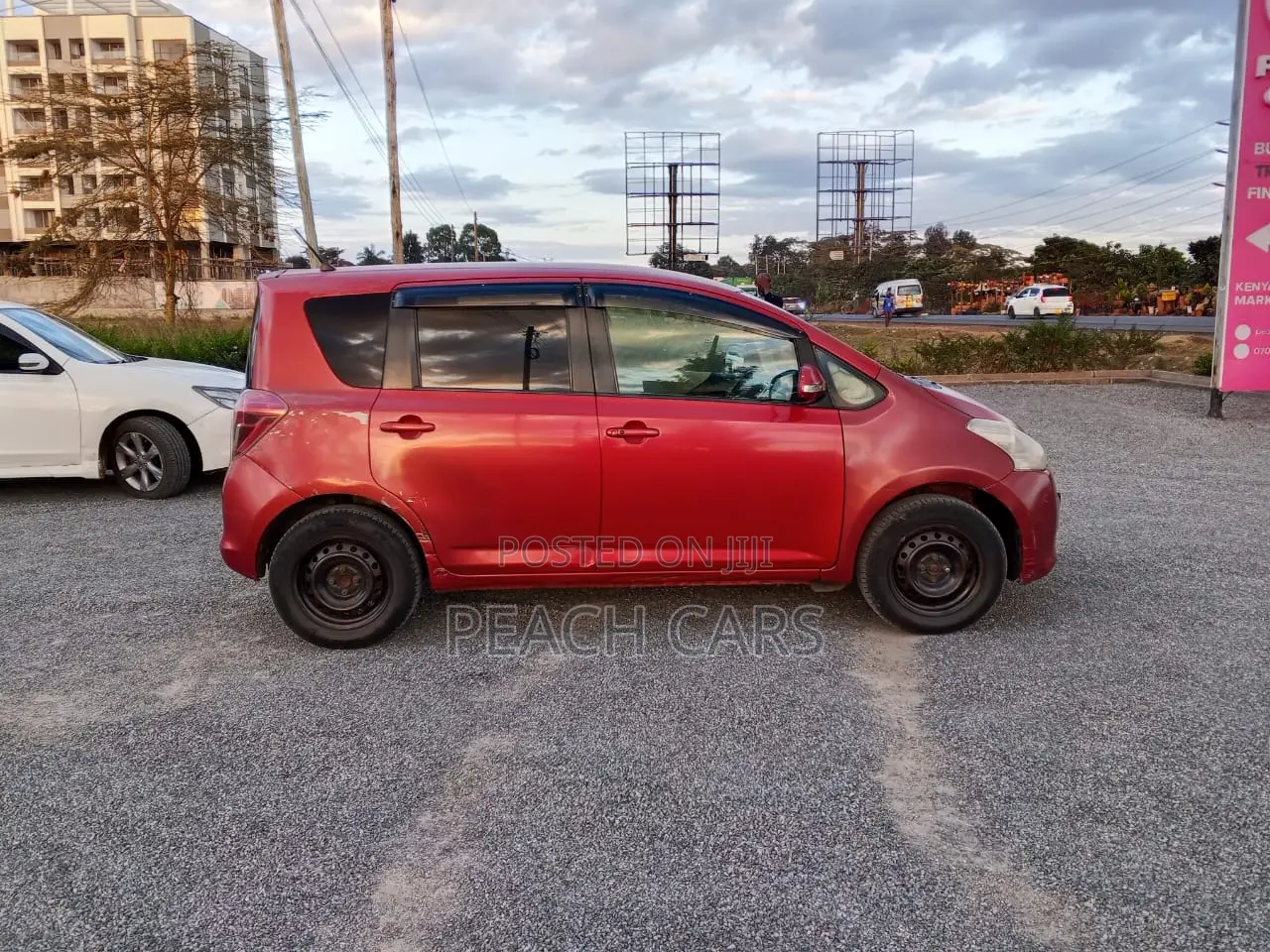 Toyota Ractis 2008 Red