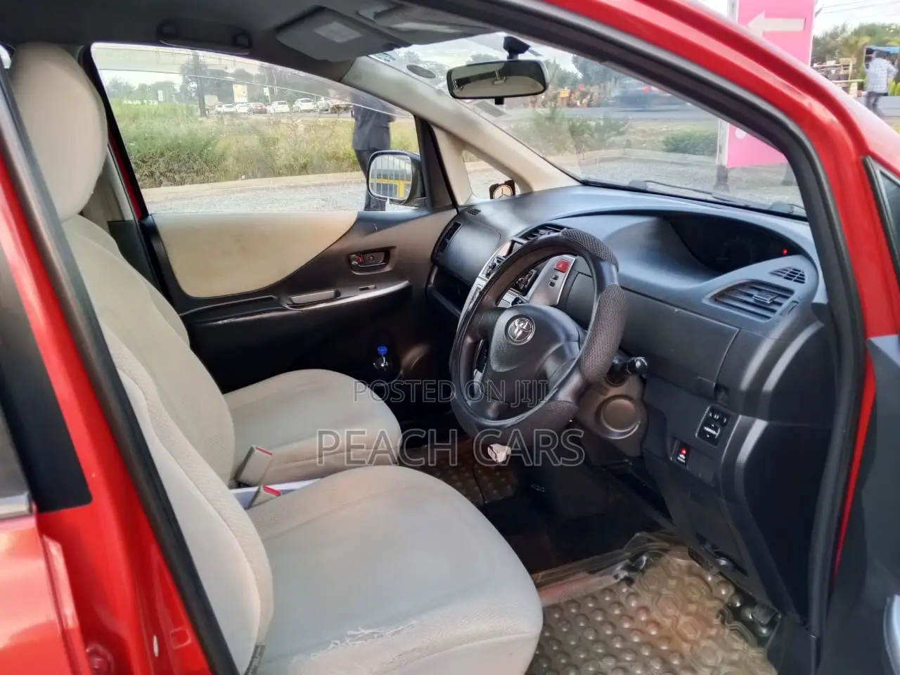 Toyota Ractis 2008 Red