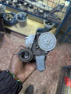 Toyota Vitz Window Motor
