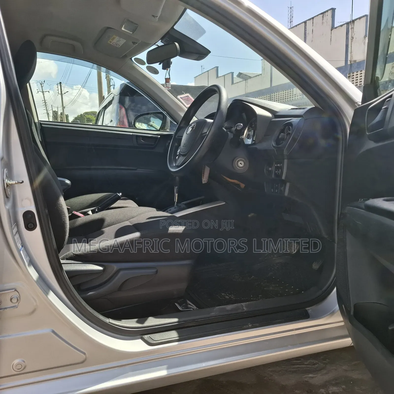 Toyota Corolla Fielder 1.5 Petrol FWD 2018 Silver
