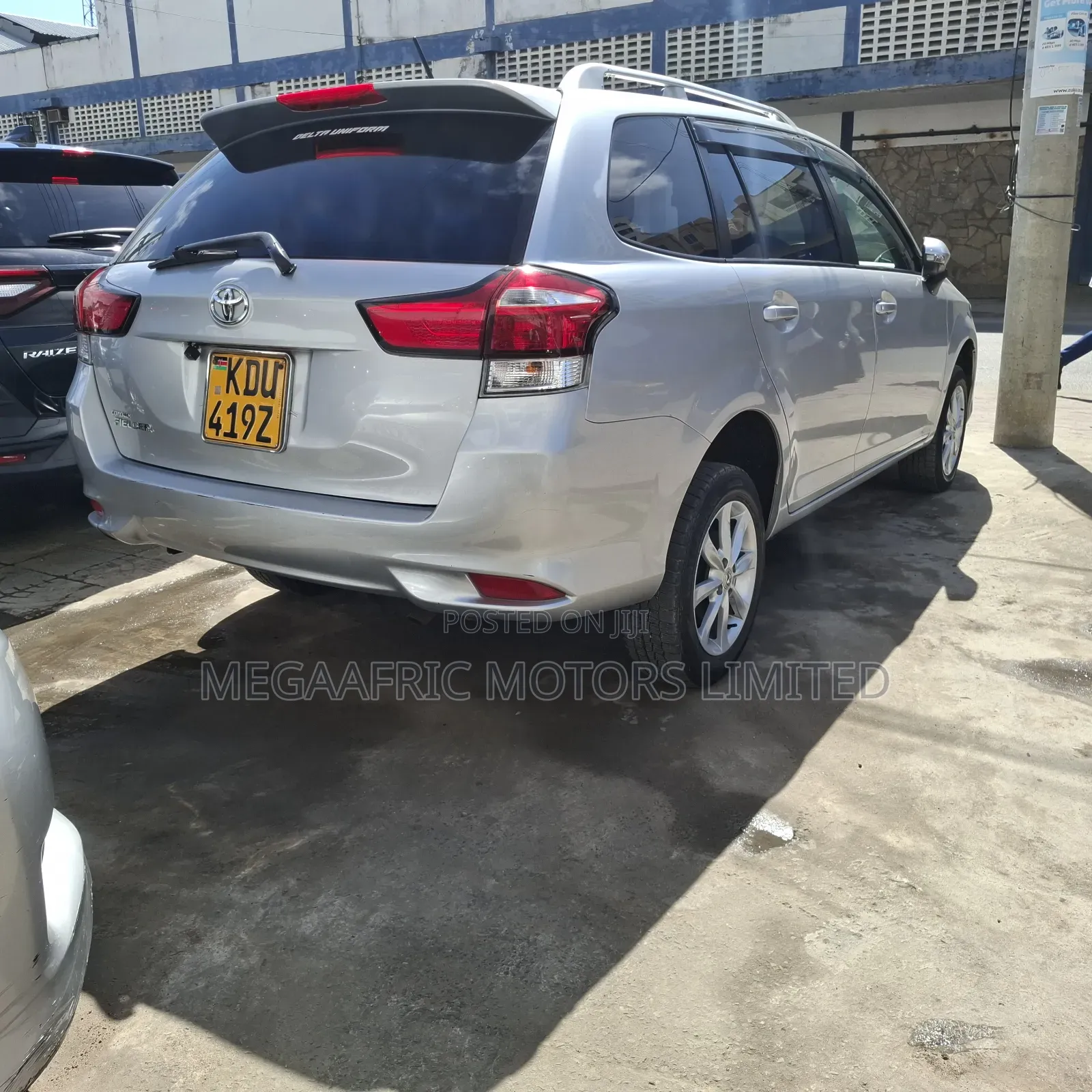 Toyota Corolla Fielder 1.5 Petrol FWD 2018 Silver
