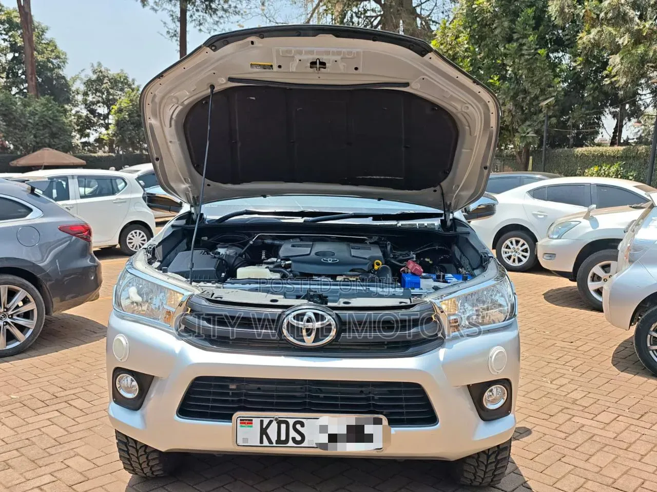 Toyota Hilux 2017 White