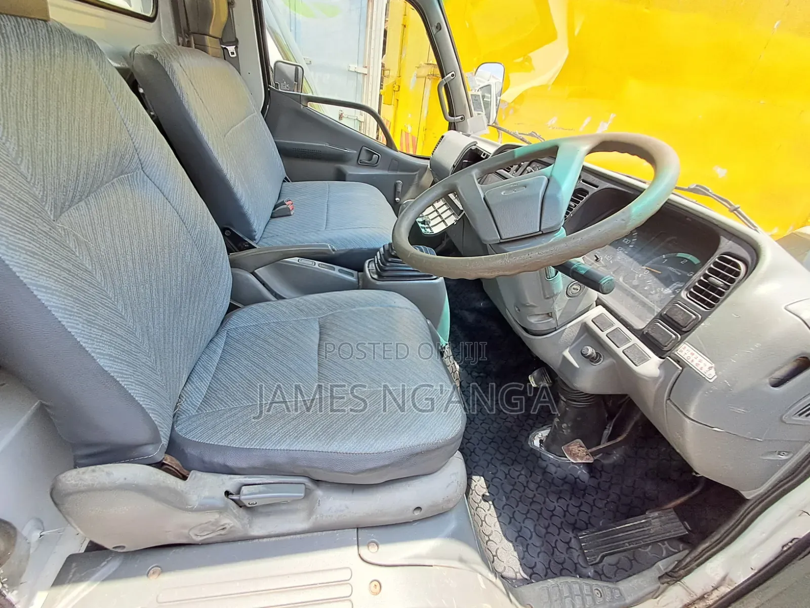 Mitsubishi Fh215 #2016