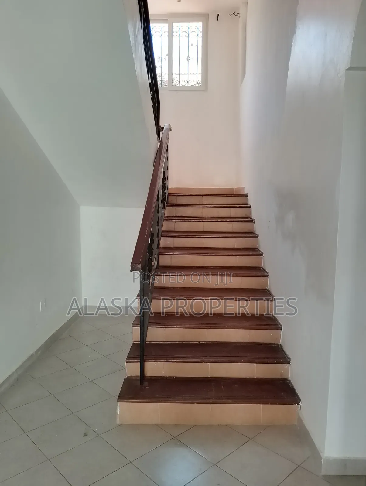 5bdrm Maisonette in Nyali Estate for rent