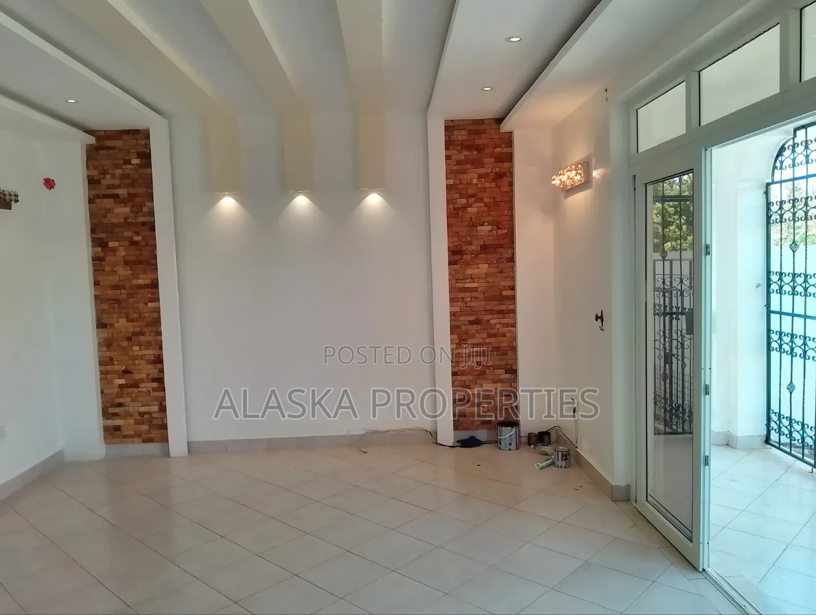 5bdrm Maisonette in Nyali Estate for rent