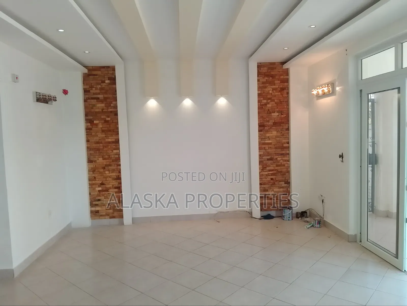 5bdrm Maisonette in Nyali Estate for rent