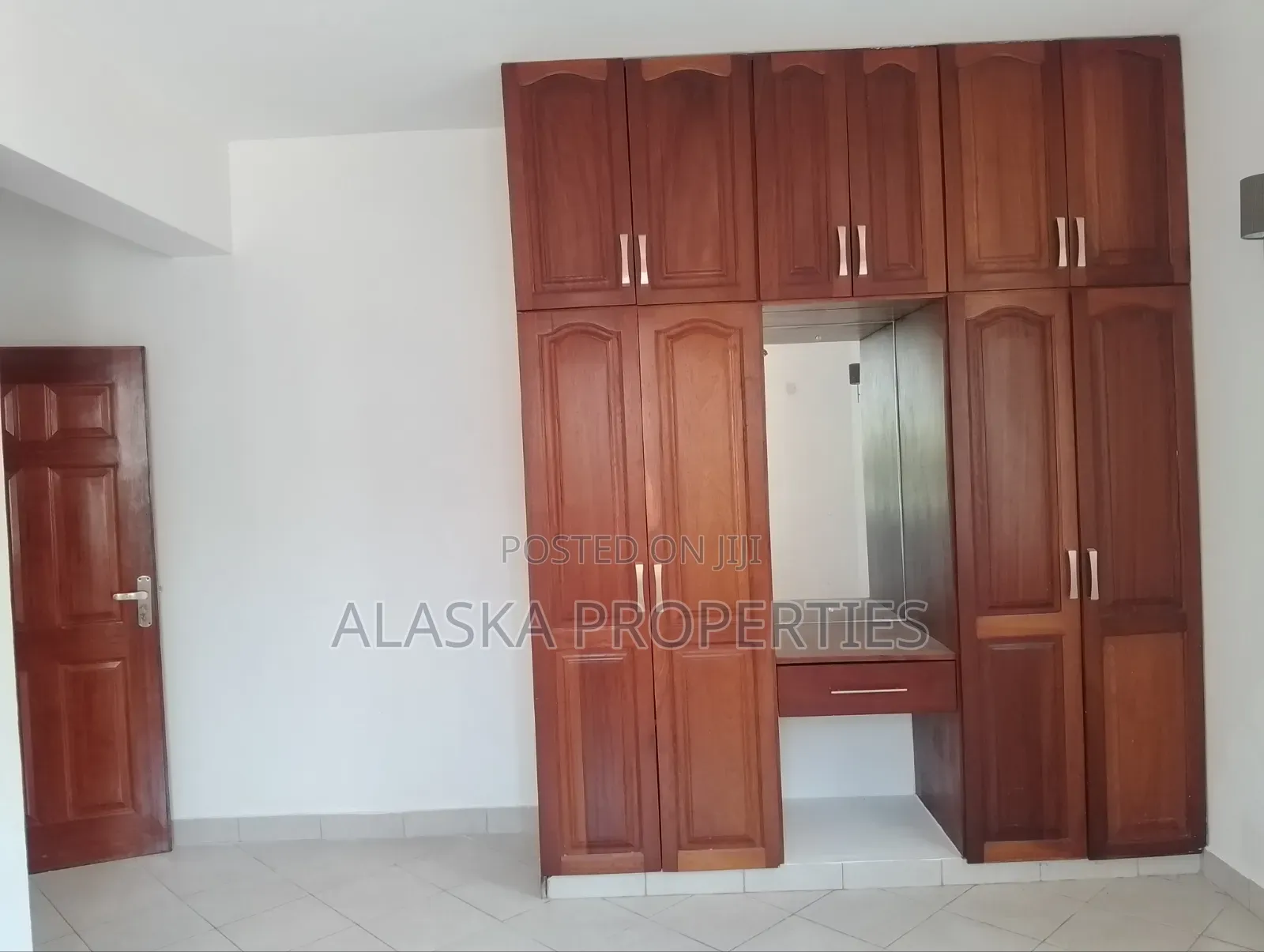 5bdrm Maisonette in Nyali Estate for rent