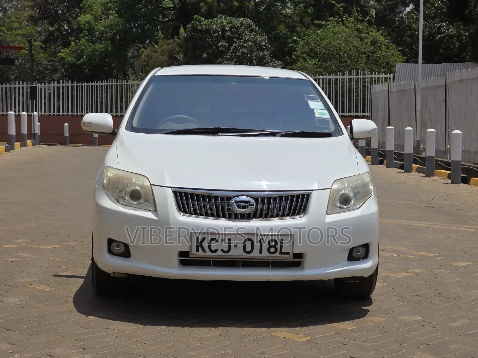 Toyota Axio 2009 White
