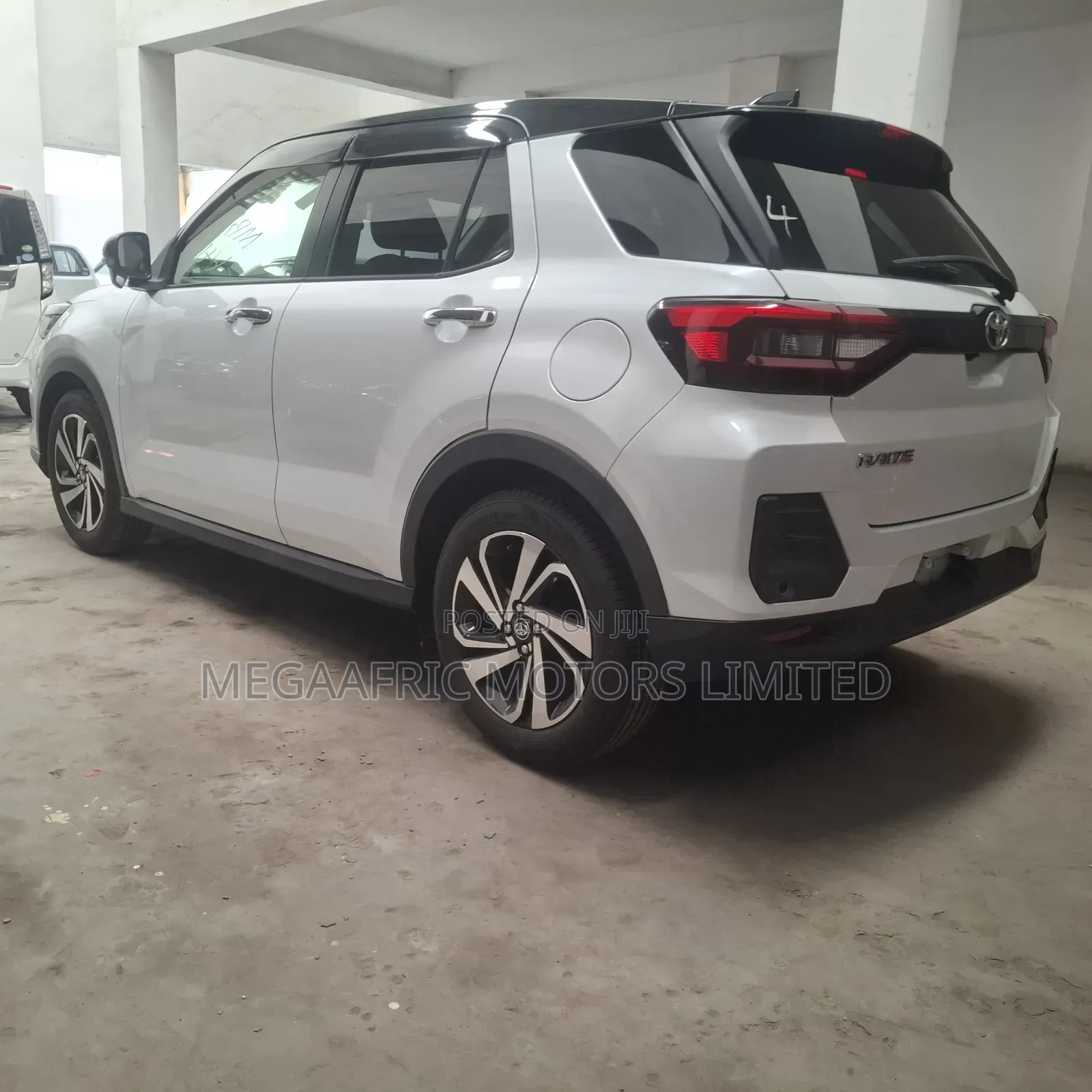 Toyota Raize 1.0 AWD 2020 White