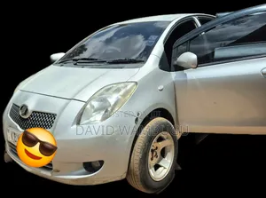 Toyota Vitz 1.0 FWD 5dr 2007 Silver