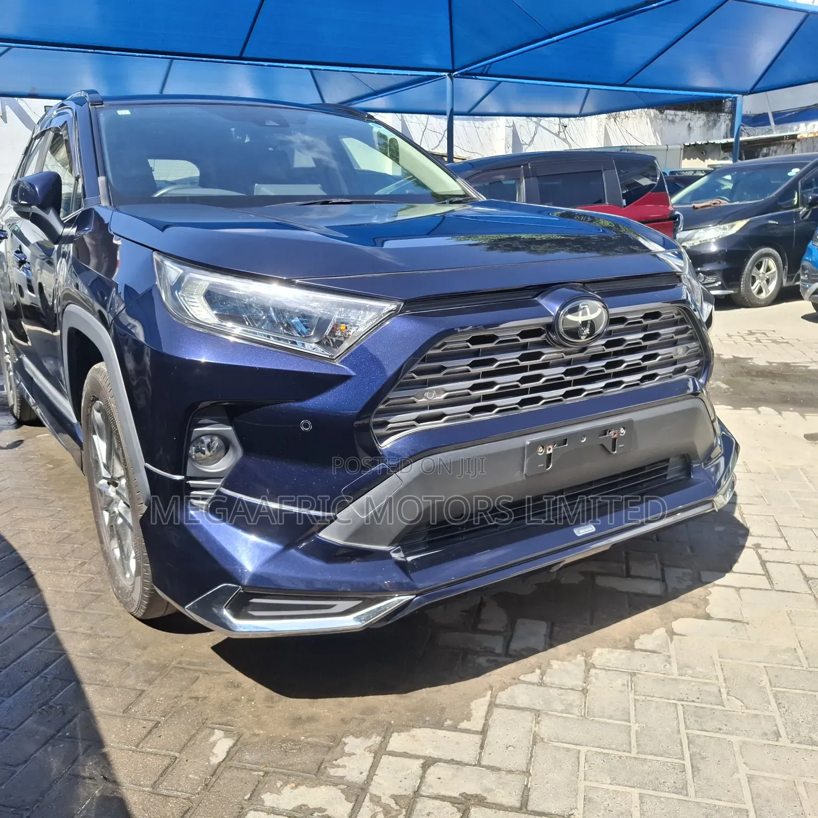 Toyota RAV4 Limited AWD 2020 Blue