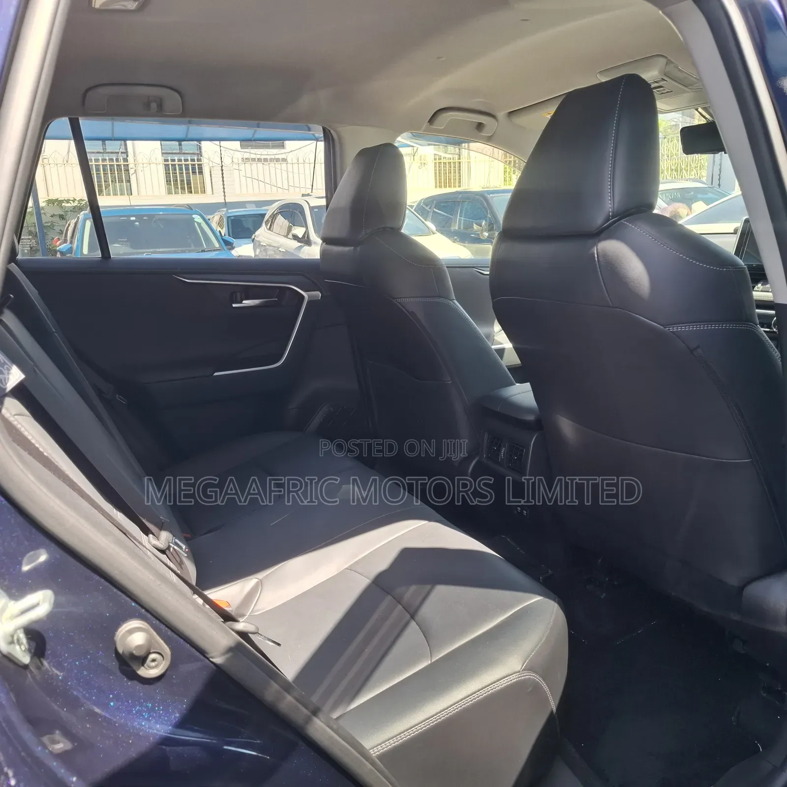 Toyota RAV4 Limited AWD 2020 Blue
