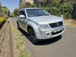 Suzuki Escudo 2006 Silver