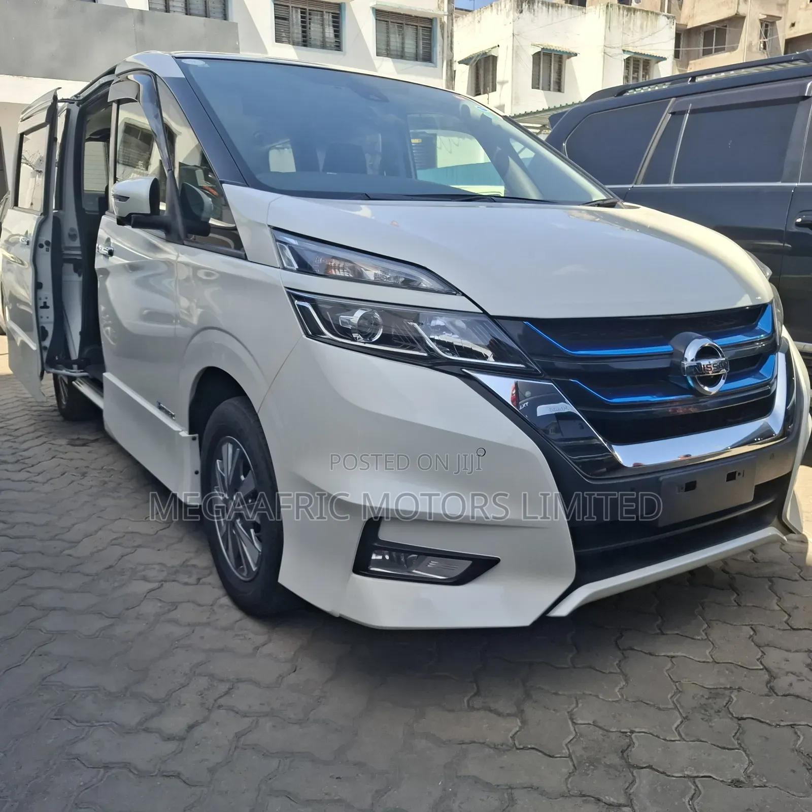 Nissan Serena 2019 White