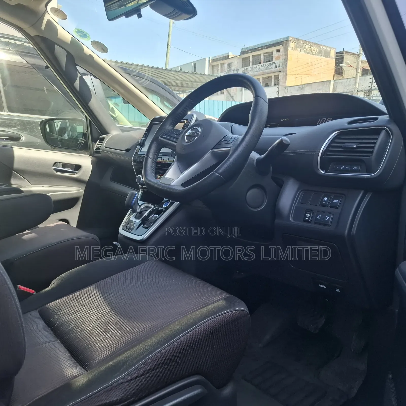 Nissan Serena 2019 White