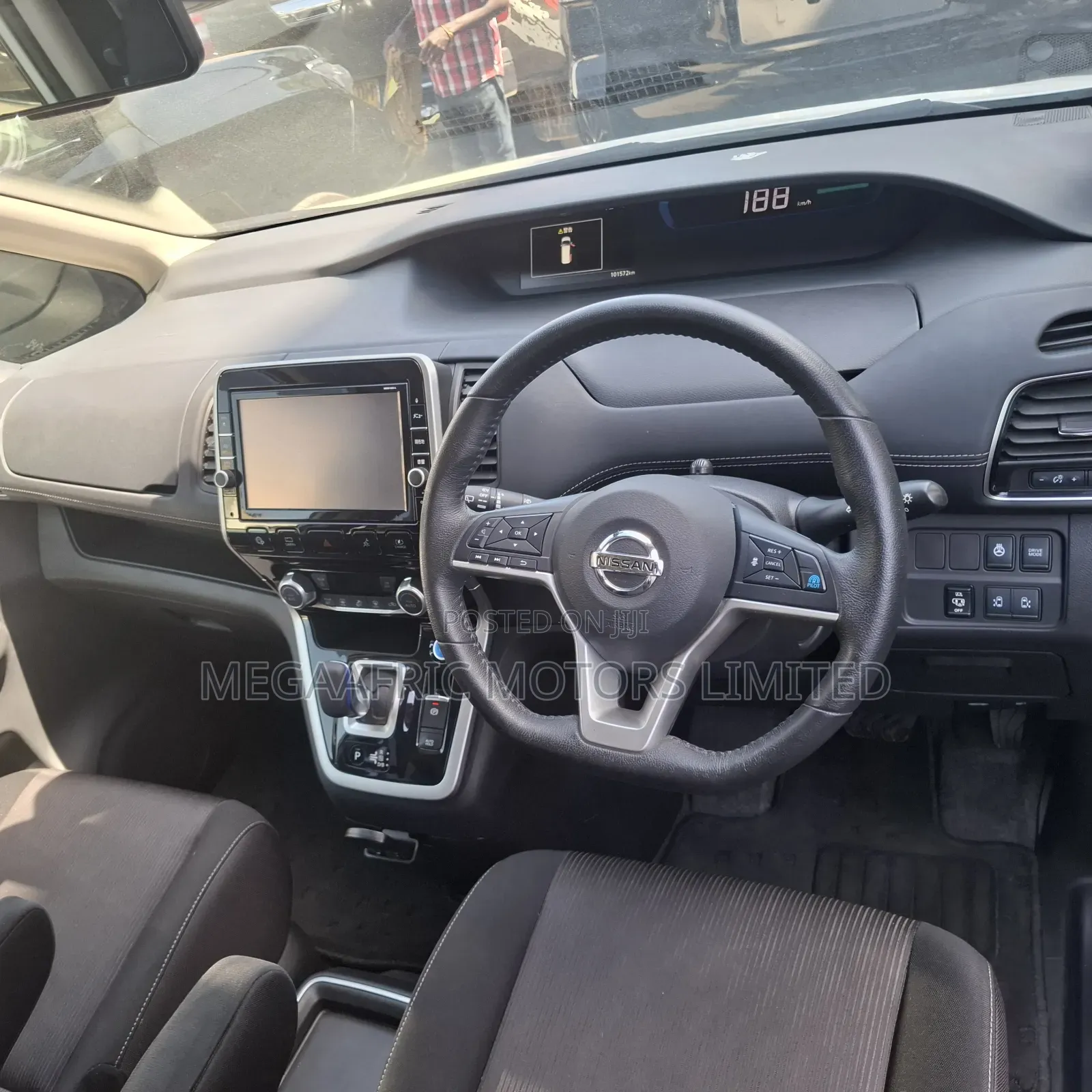 Nissan Serena 2019 White
