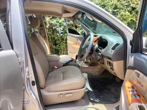 Toyota Hilux 2013 Brown