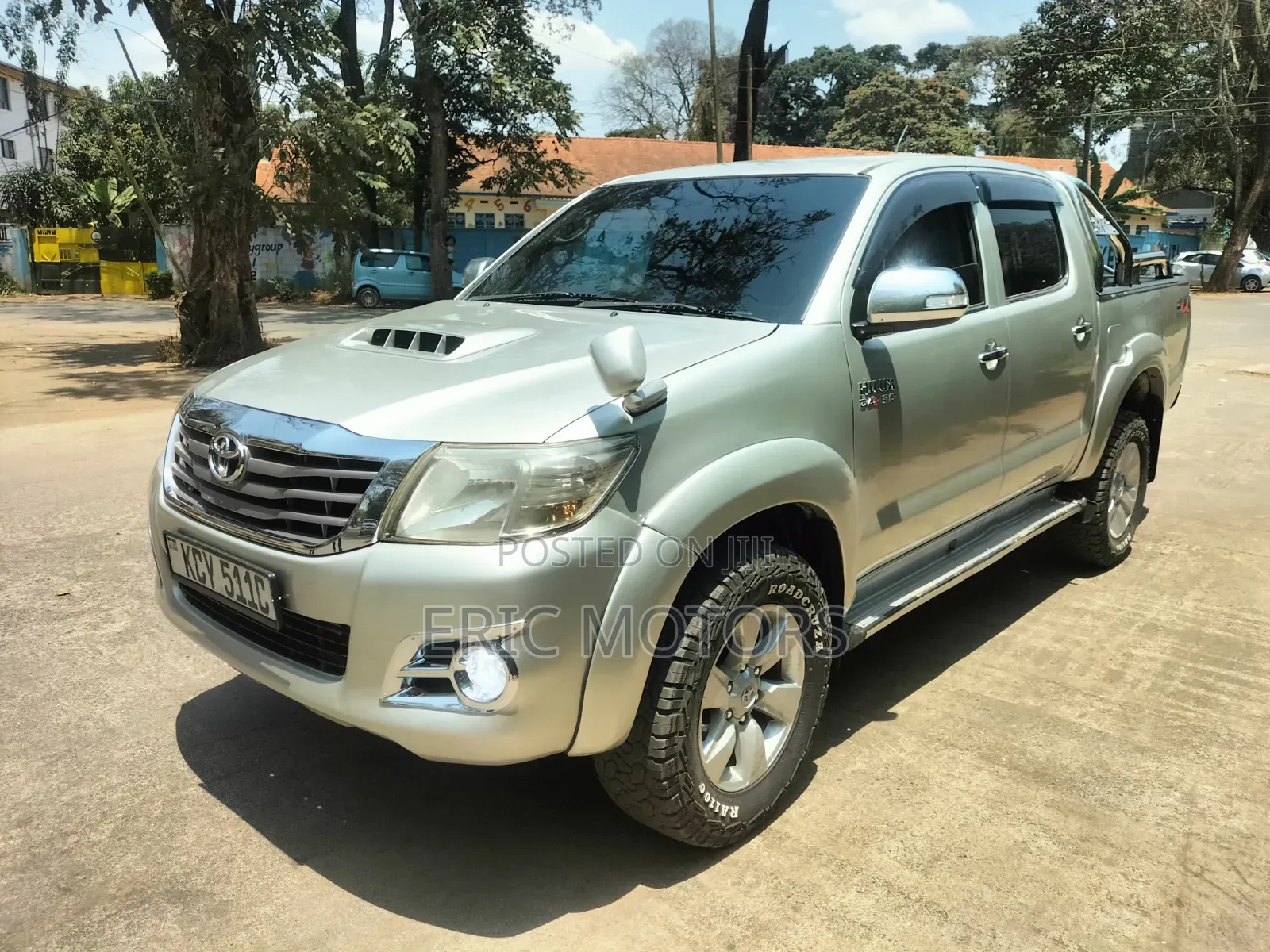 Toyota Hilux 2013 Brown