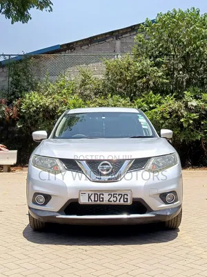 Nissan X-Trail 2014 Silver