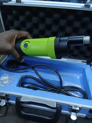 Electric Plaster Cutter / Oscillating Machine.