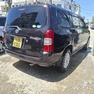 Toyota Probox 1.5 DX Comfort 2WD 2017 Maroon