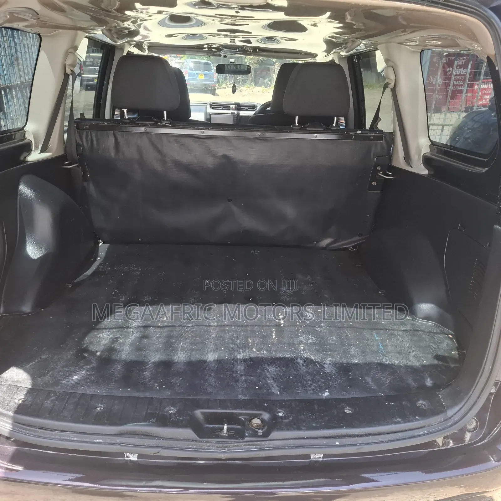 Toyota Probox 1.5 DX Comfort 2WD 2017 Maroon