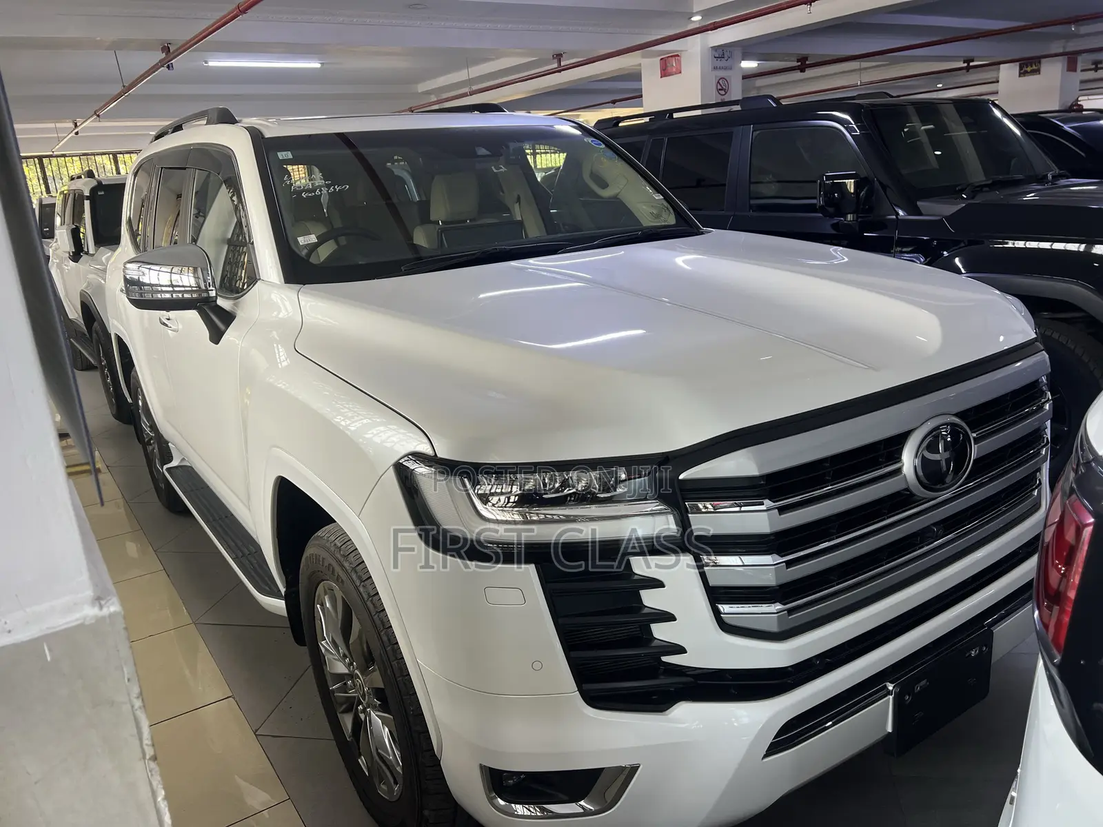Toyota Land Cruiser LC300 2023 White