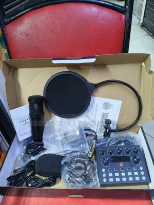 Professional Microphone Kit – Perfect for TikTok, YouTube & Podcasts