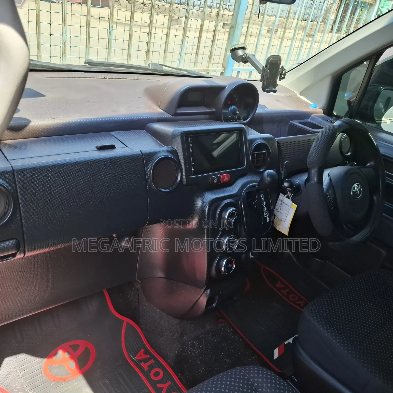 Toyota Spade 1.5 2016 Black
