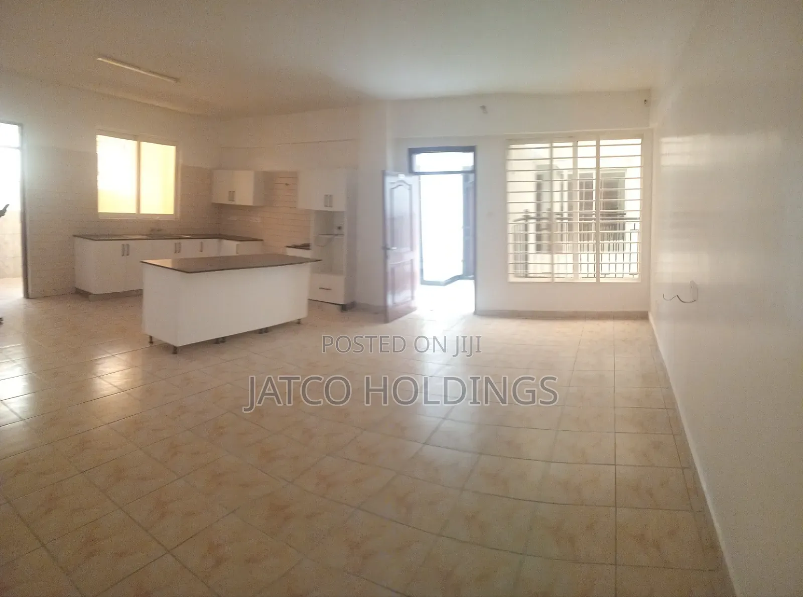 4bdrm Apartment in Parklands for rent