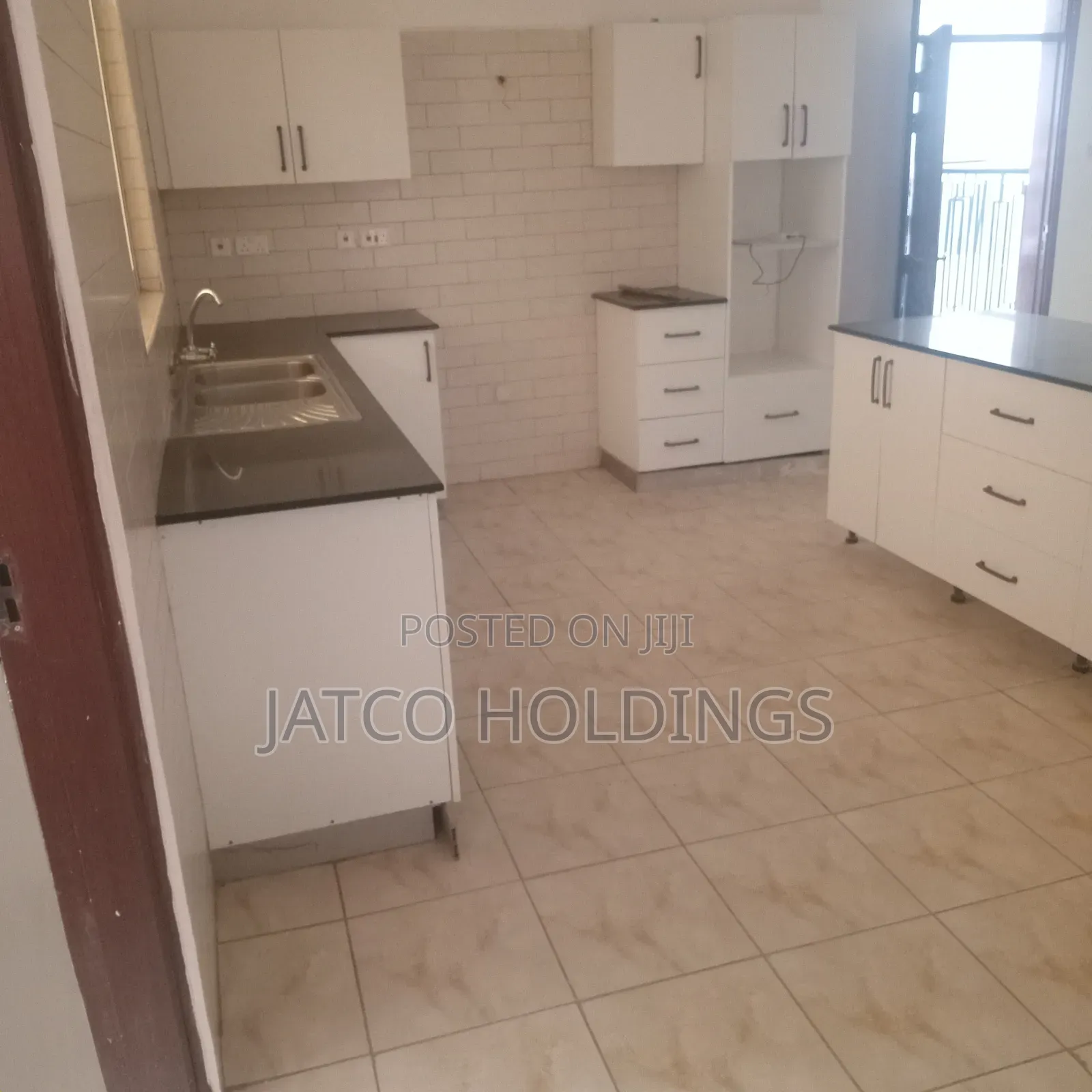 4bdrm Apartment in Parklands for rent