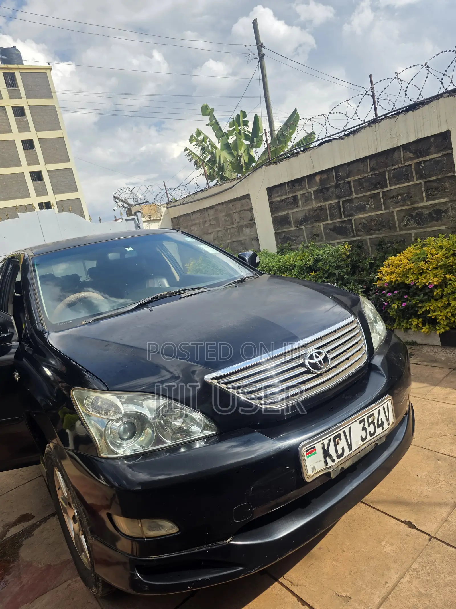 Toyota Harrier 2.4 2012 Black