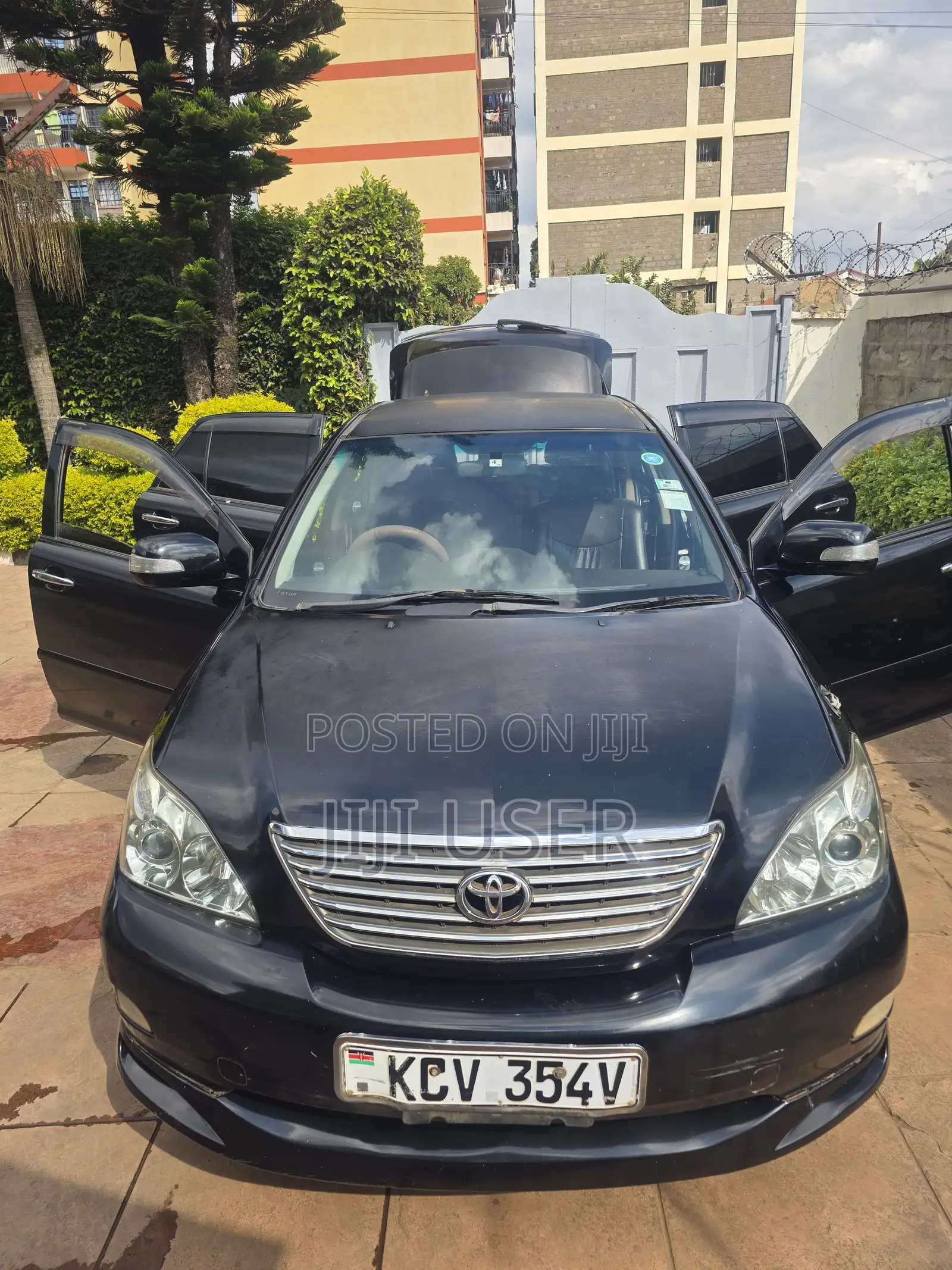 Toyota Harrier 2.4 2012 Black